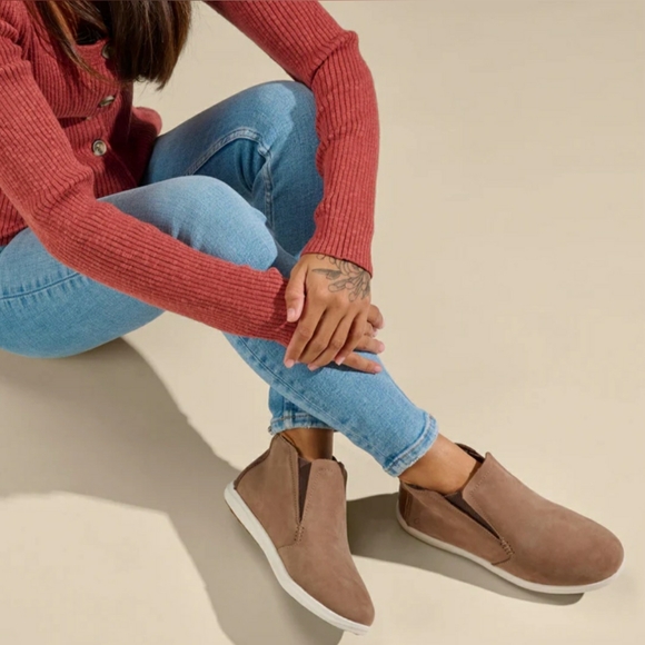 OluKai Shoes - Olukai hawai'iloa Manu Hope Bootie in Taupe Grey Size 8.5